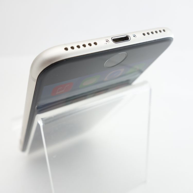 ��SIM�ե꡼��iPhoneSE3 64GB �������饤�� ����83�� �������¡�