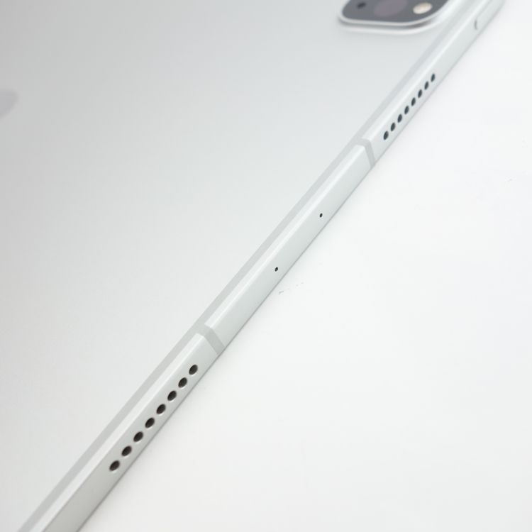 ��11�������iPad Pro ��4���� 256GB ����С� ����90% SIM�ե꡼