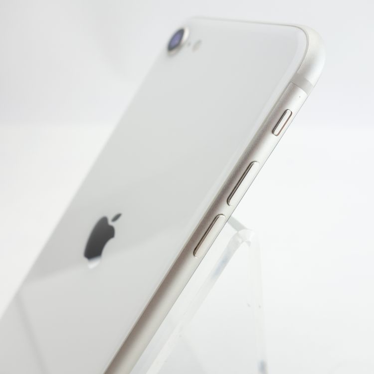 ��SIM�ե꡼��iPhoneSE3 64GB �������饤�� ����96�� �������¡�