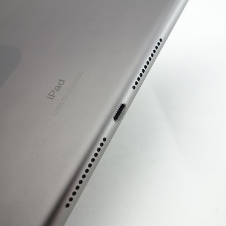 ��10.2�������iPad ��7���� 32GB ���ڡ������쥤 ����93�� Wi-Fi��ǥ�