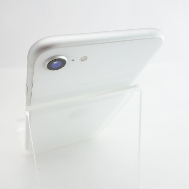 ��SIM�ե꡼��iPhoneSE2 64GB �ۥ磻�� ����100�� �������¡�