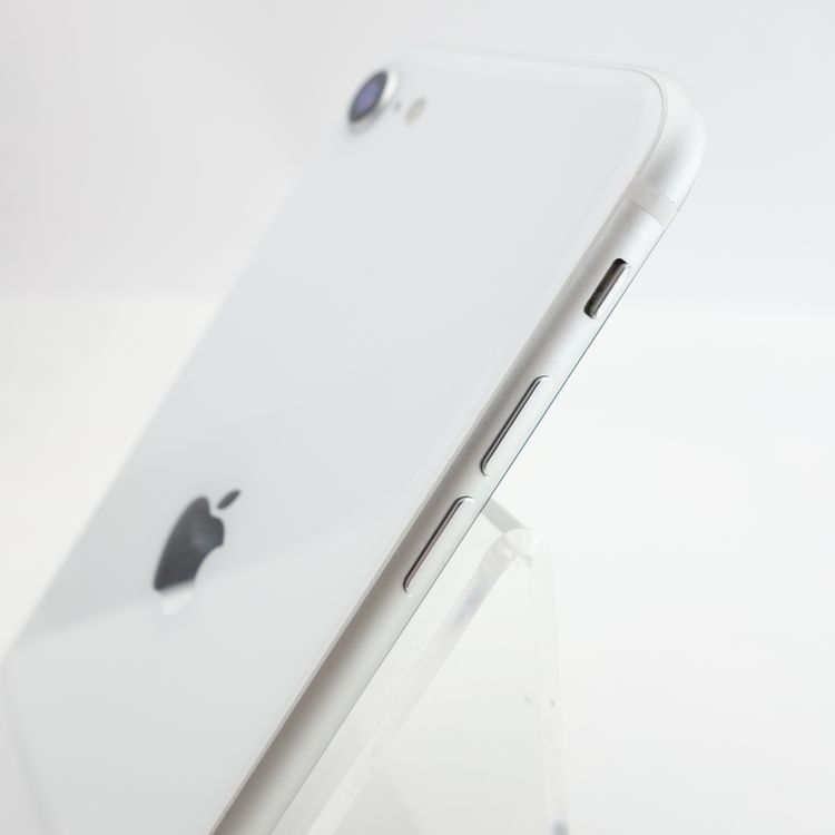 ��SIM�ե꡼��iPhoneSE2 64GB �ۥ磻�� ����87�� �������¡�