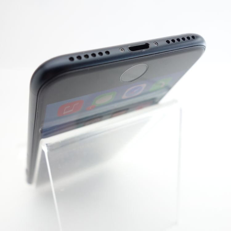 ��SIM�ե꡼��iPhoneSE3 64GB �ߥåɥʥ��� ����96�� �������¡�