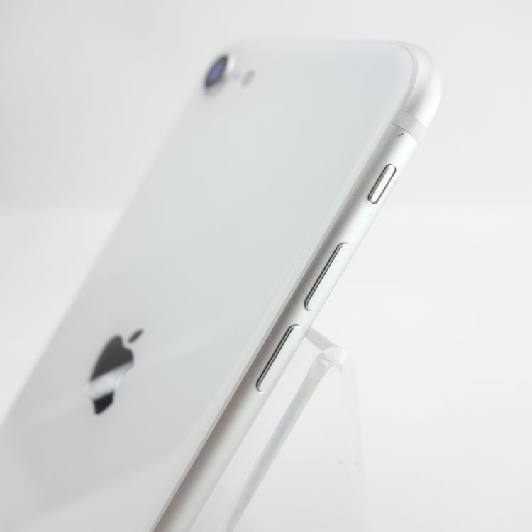 ��SIM�ե꡼��iPhoneSE2 64GB �ۥ磻�� ����92�� �������¡�
