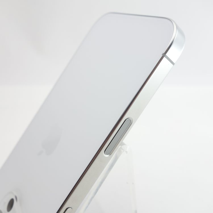 ��SIM�ե꡼��iPhone16 Pro 256GB �ۥ磻�ȥ����˥��� ����91��