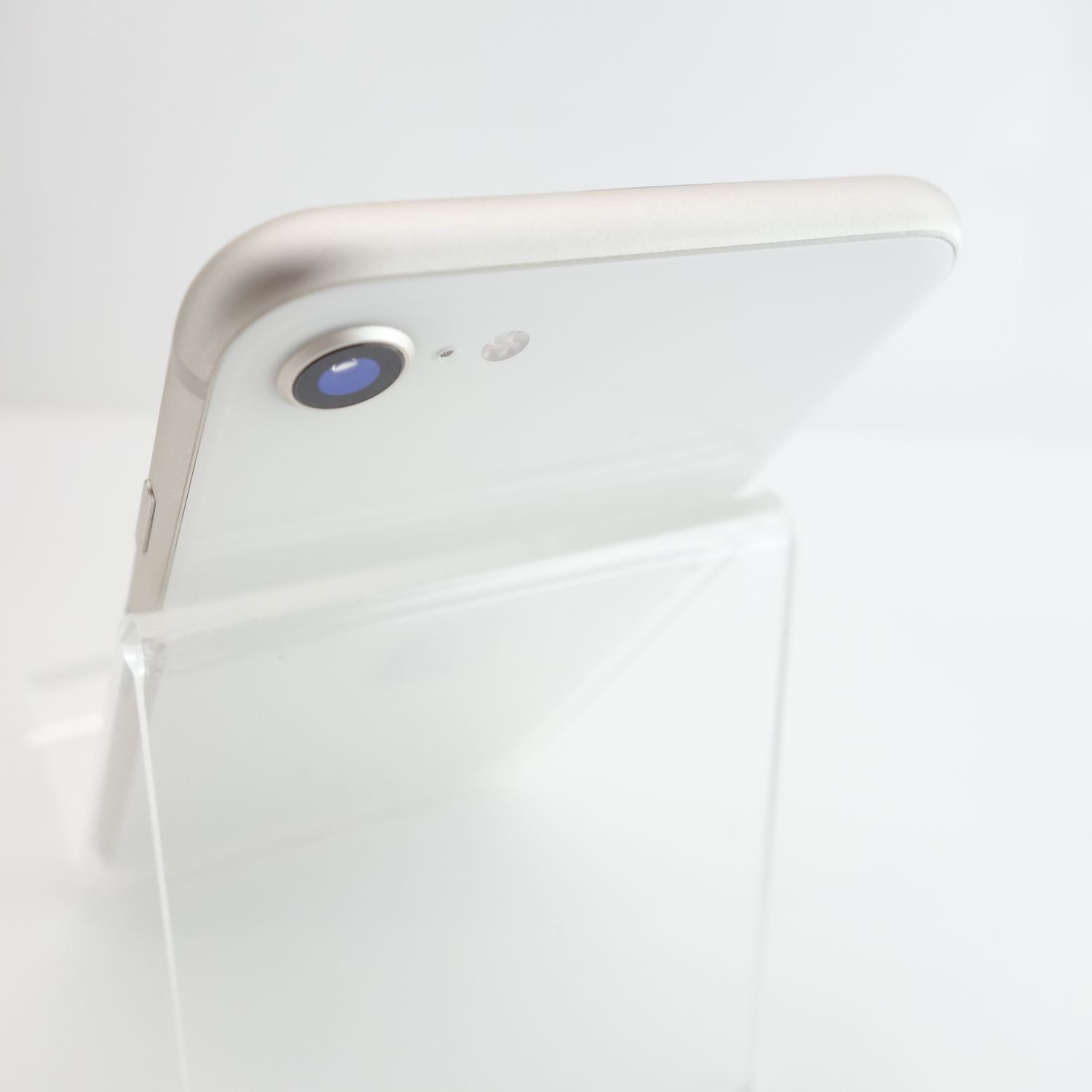 ムスビー｜【SIMフリー】iPhoneSE3 64GB スターライト 電池85