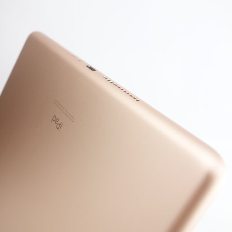 ��10.2�������iPad ��8���� 128GB ������� ����85�� Wi-Fi��ǥ�