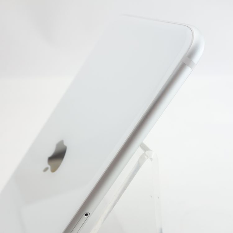 ��SIM�ե꡼��iPhoneSE2 64GB �ۥ磻�� ����100�� �������¡�