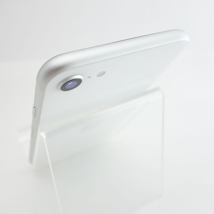 ��SIM�ե꡼��iPhoneSE2 64GB �ۥ磻�� ����100�� Apple���ȥ���