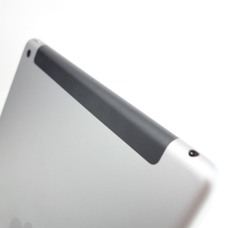 ��9.7�������iPad ��5���� 32GB ���ڡ������쥤 ����99% SIM�ե꡼