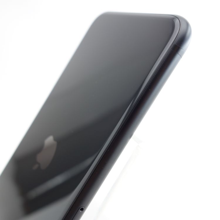 ��SIM�ե꡼��iPhoneSE2 64GB �֥�å� ����92�� �������¡�