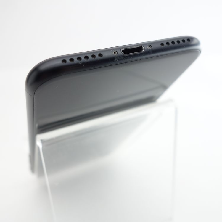 ��SIM�ե꡼��iPhoneSE2 128GB �ۥ磻�� ����94�� Apple���ȥ���