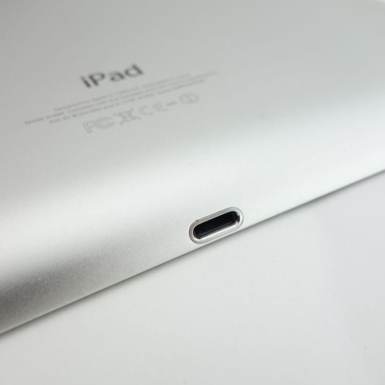【9.7インチ】iPad 第4世代 64GB ブラック 電池85% 利用制限〇