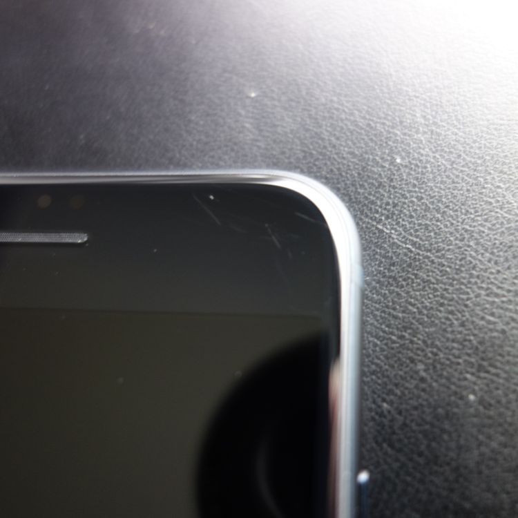 ��SIM�ե꡼��iPhoneSE3 64GB �ߥåɥʥ��� ����98�� �������¡�