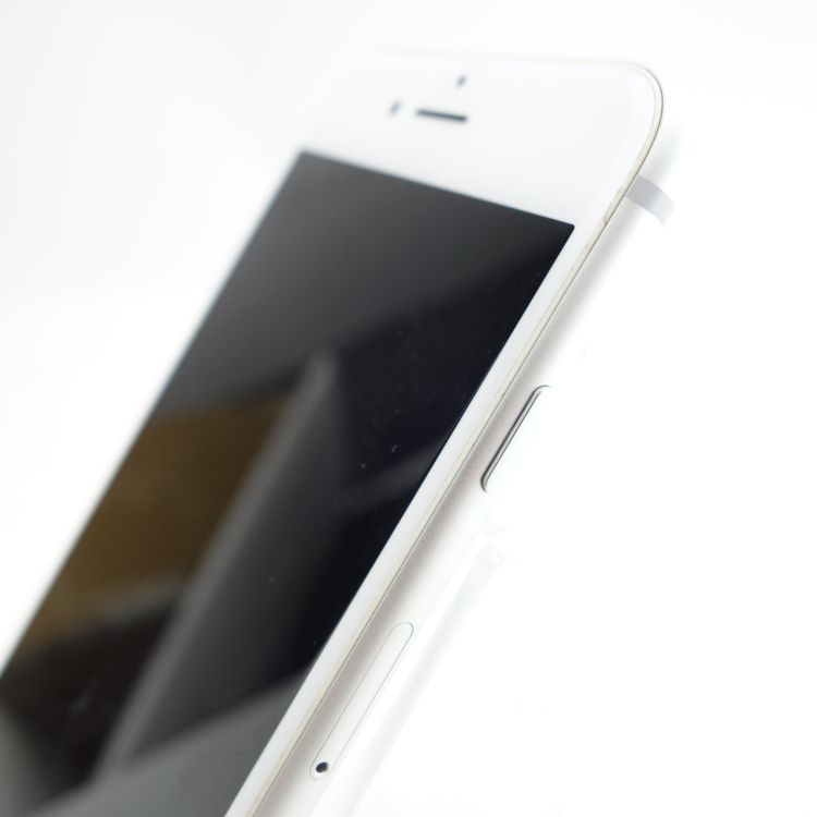��SIM�ե꡼��iPhone8 64GB ����С� ����100�� �������¡�