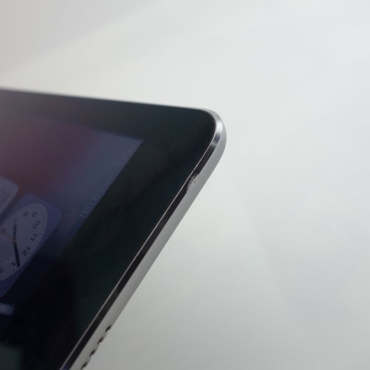 ��9.7�������iPad Air2 32GB ���ڡ������쥤 ����99�� Softbank��