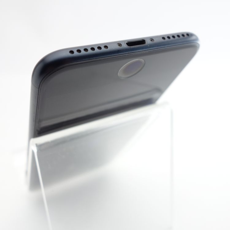 ��SIM�ե꡼��iPhoneSE3 64GB �ߥåɥʥ��� ����91�� �������¡�