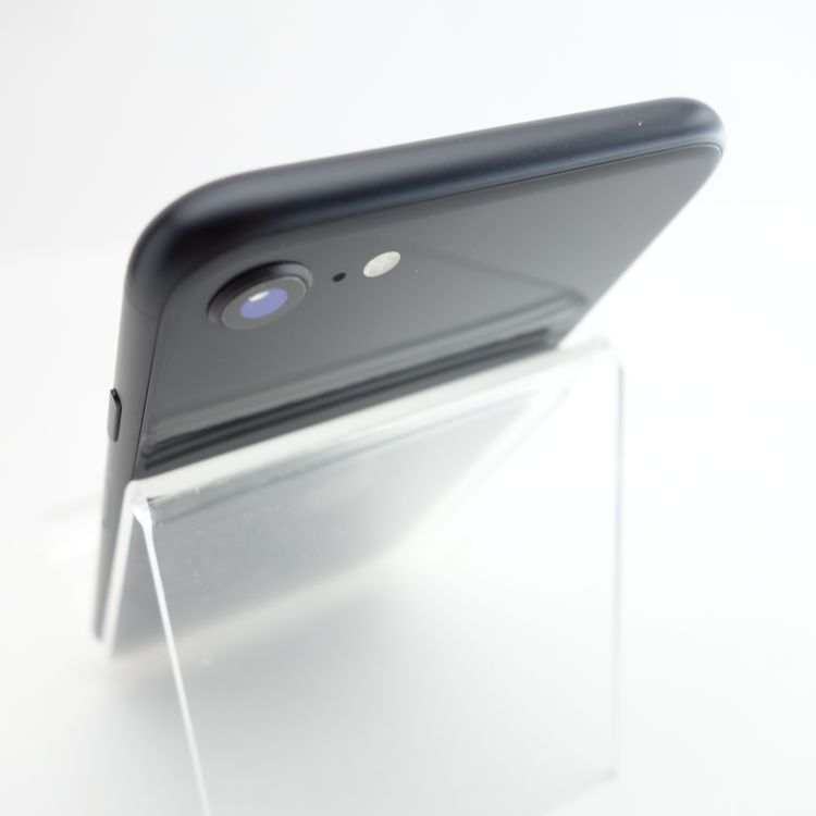 ��SIM�ե꡼��iPhoneSE2 64GB �֥�å� ����92�� �������¡�