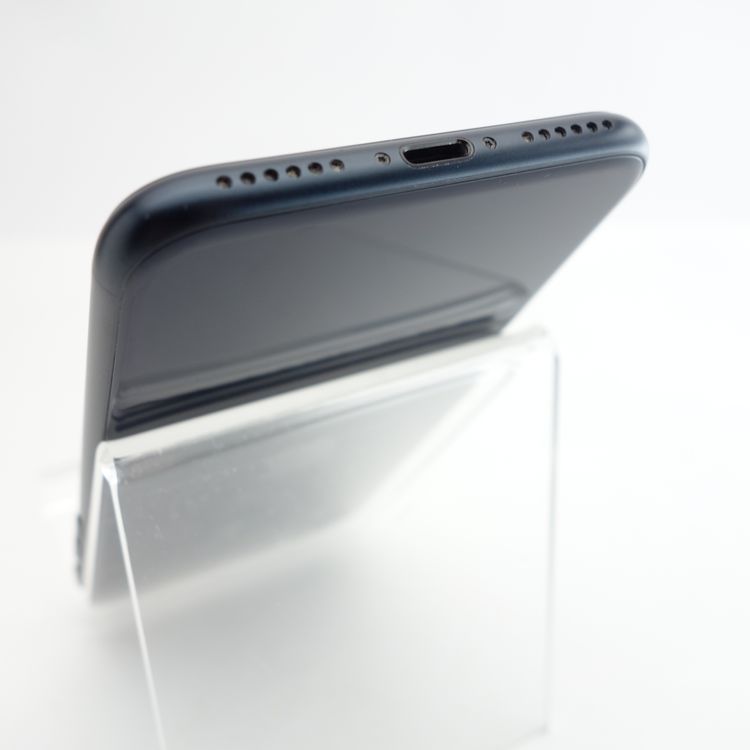 ��SIM�ե꡼��iPhoneSE3 64GB �ߥåɥʥ��� ����89�� �������¡�