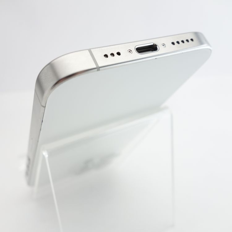 ��SIM�ե꡼��iPhone15 Pro 256GB �ۥ磻�ȥ����˥��� ����95�� Apple��