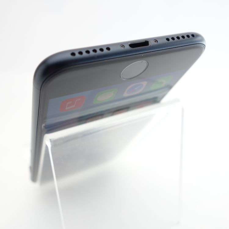 ��SIM�ե꡼��iPhoneSE3 64GB �ߥåɥʥ��� ����100�� �������¡�