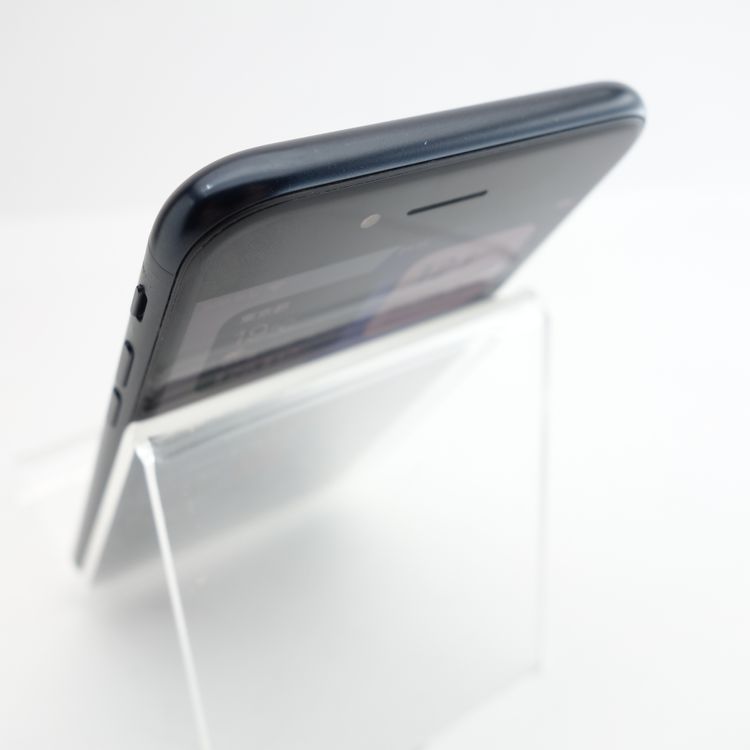 ��SIM�ե꡼��iPhoneSE3 64GB �ߥåɥʥ��� ����83�� �������¡�
