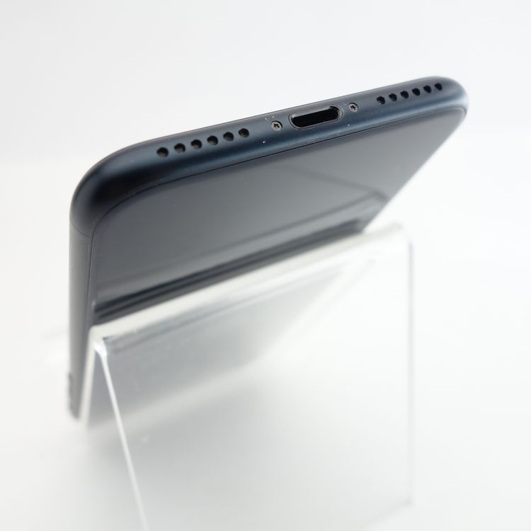 ��SIM�ե꡼��iPhoneSE3 64GB �ߥåɥʥ��� ����97�� �������¡�