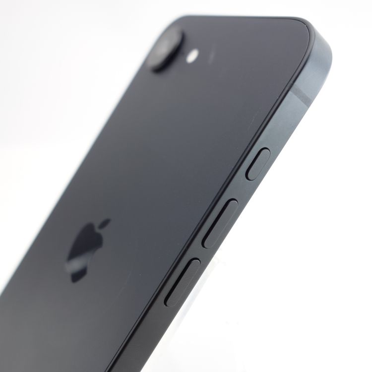 ��SIM�ե꡼��iPhone16e 128GB �֥�å� ����100�� �������¡�
