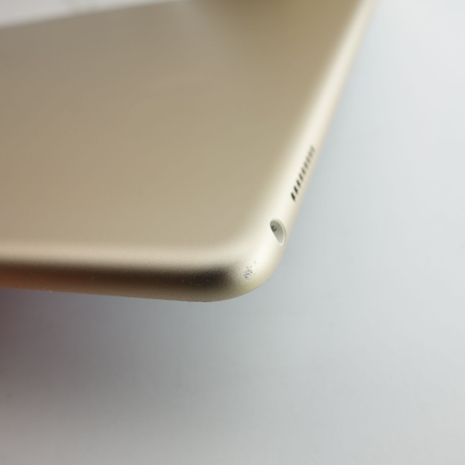 ムスビー｜【12.9インチ】iPad Pro 初代 128GB ゴールド 電池100％ Wi 