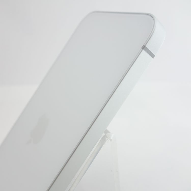 ��SIM�ե꡼��iPhone16e 128GB �ۥ磻�� ����100�� Apple���ȥ���