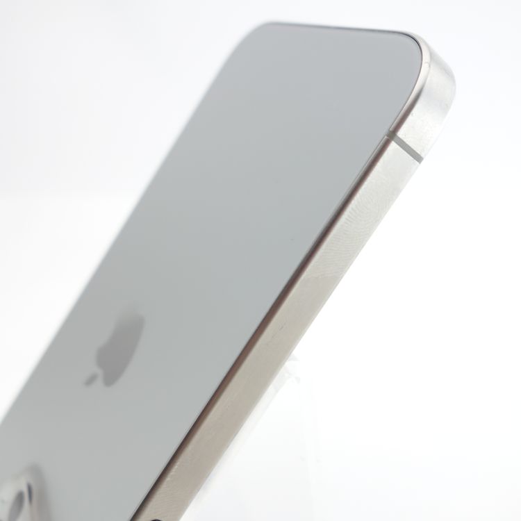 ��SIM�ե꡼��iPhone15 Pro 256GB �ʥ���������˥��� ����100��