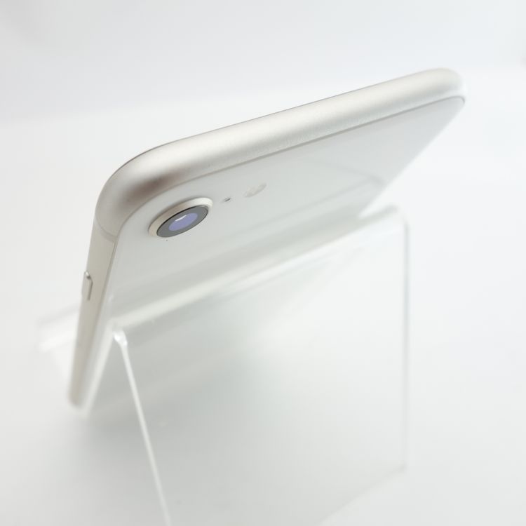 ��SIM�ե꡼��iPhoneSE3 64GB �������饤�� ����90�� �������¡�