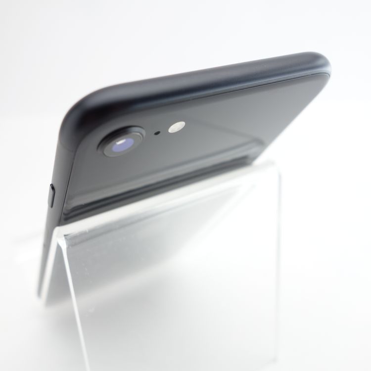 ��SIM�ե꡼��iPhoneSE2 64GB �֥�å� ����90�� �������¡�
