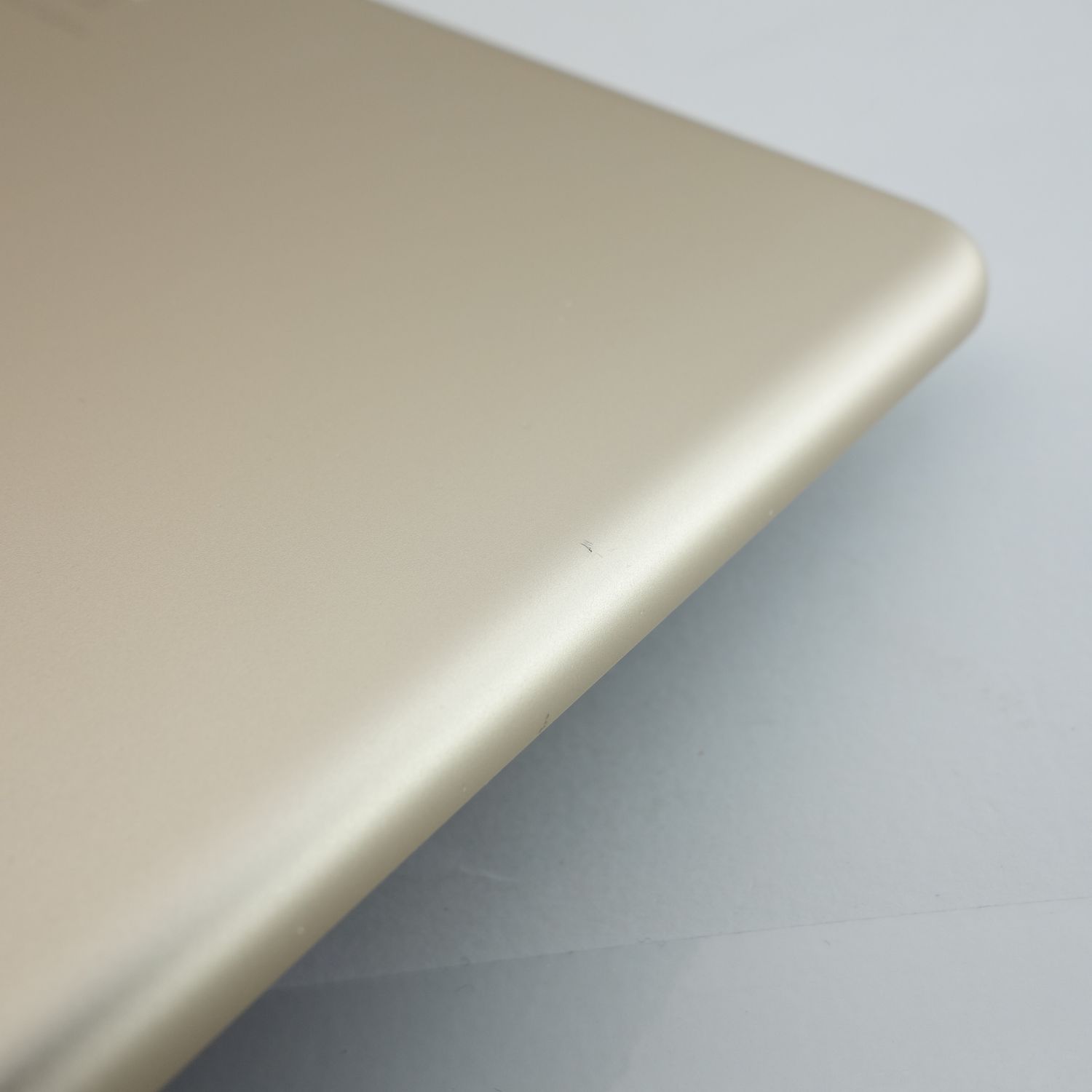 ムスビー｜【12.9インチ】iPad Pro 初代 128GB ゴールド 電池100％ Wi 