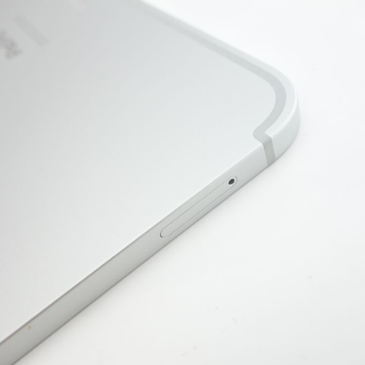 ��11�������iPad Pro ��4���� 256GB ����С� ����90% SIM�ե꡼