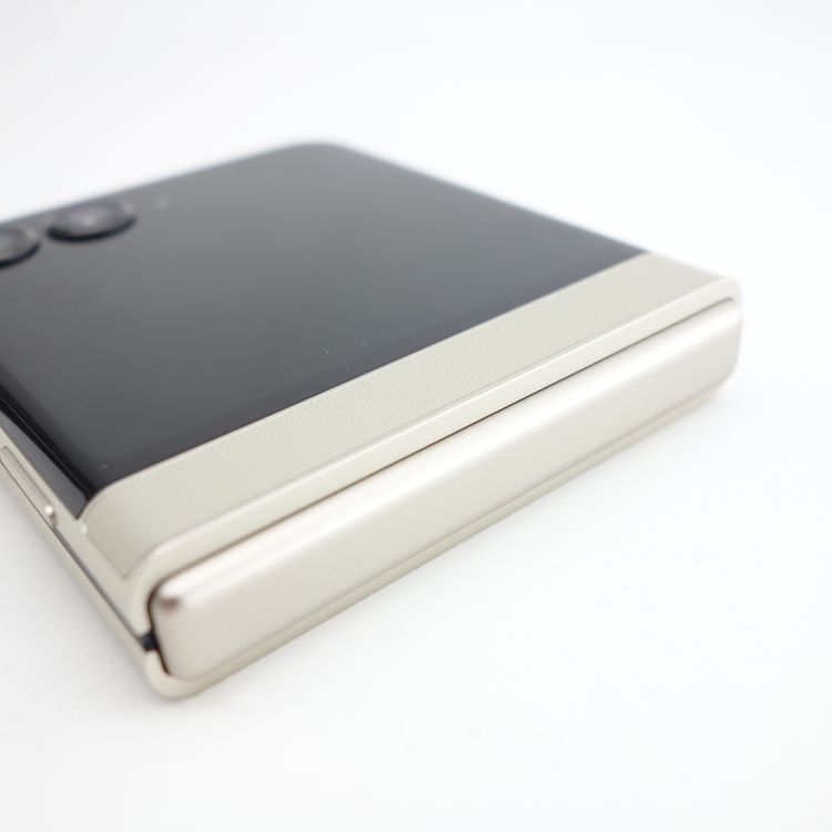 ��SIM�ե꡼��MOTOROLA razr 50s 256GB ����ɥ��꡼�� �������¡�