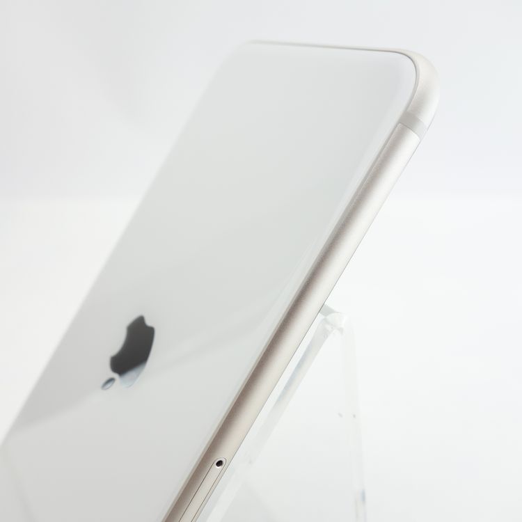 ��SIM�ե꡼��iPhoneSE3 64GB �������饤�� ����100�� Apple���ȥ���