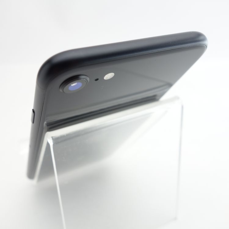 ��SIM�ե꡼��iPhoneSE3 64GB �ߥåɥʥ��� ����99�� �������¡�