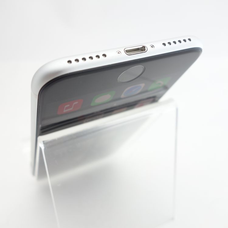 ��SIM�ե꡼��iPhoneSE2 64GB �ۥ磻�� ����100�� �������¡�