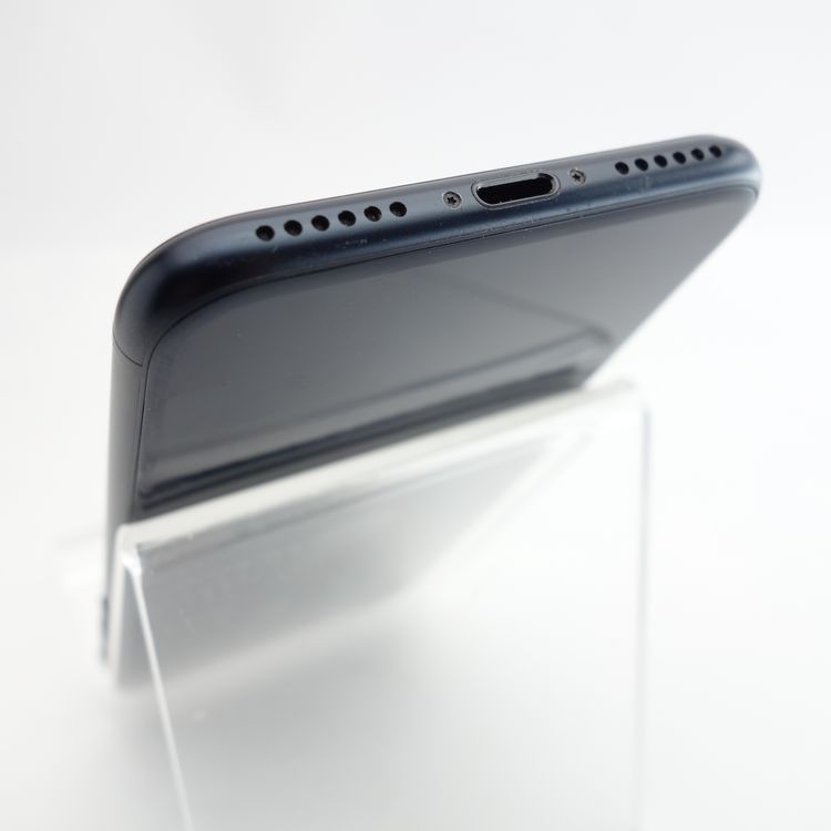 ��SIM�ե꡼��iPhoneSE3 64GB �ߥåɥʥ��� ����93�� �������¡�