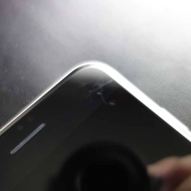 ��SIM�ե꡼��iPhoneSE3 64GB �������饤�� ����100�� �������¡�