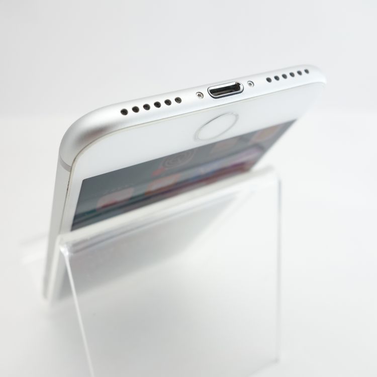 ��SIM�ե꡼��iPhone7 32GB ����С� ����87�� �������¡�