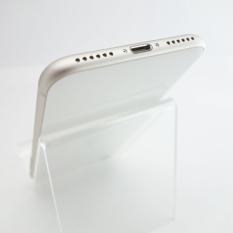 ��SIM�ե꡼��iPhoneSE3 64GB �������饤�� ����94�� �������¡�