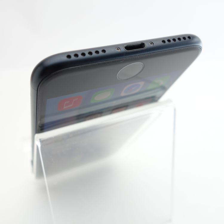 ��SIM�ե꡼��iPhoneSE3 64GB �ߥåɥʥ��� ����95�� �������¡�