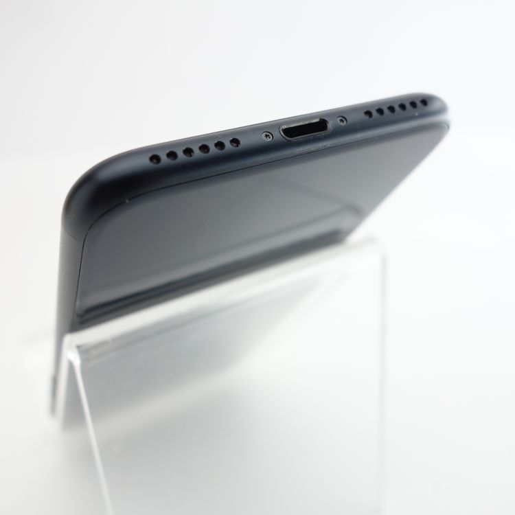 ��SIM�ե꡼��iPhoneSE3 64GB �ߥåɥʥ��� ����96�� �������¡�