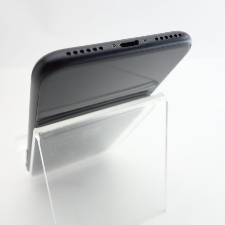 ��SIM�ե꡼��iPhoneSE2 64GB �֥�å� ����93�� �������¡�
