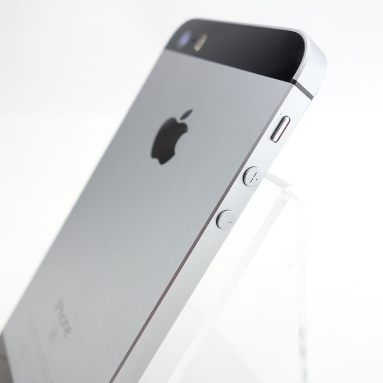 ��SIM�ե꡼��iPhoneSE 32GB ���ڡ������쥤 ����94�� �������¡�