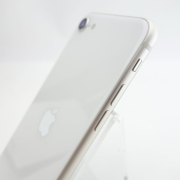 ��SIM�ե꡼��iPhoneSE3 64GB �������饤�� ����91�� �������¡�