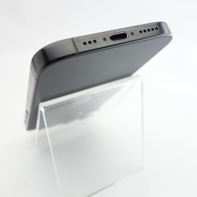 ��SIM�ե꡼��iPhone16 Pro 128GB �֥�å������˥��� ����88�� ������