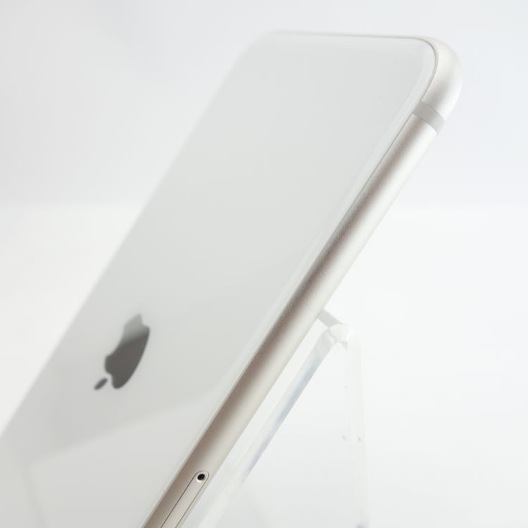 ��SIM�ե꡼��iPhoneSE3 64GB �������饤�� ����88�� �������¡�